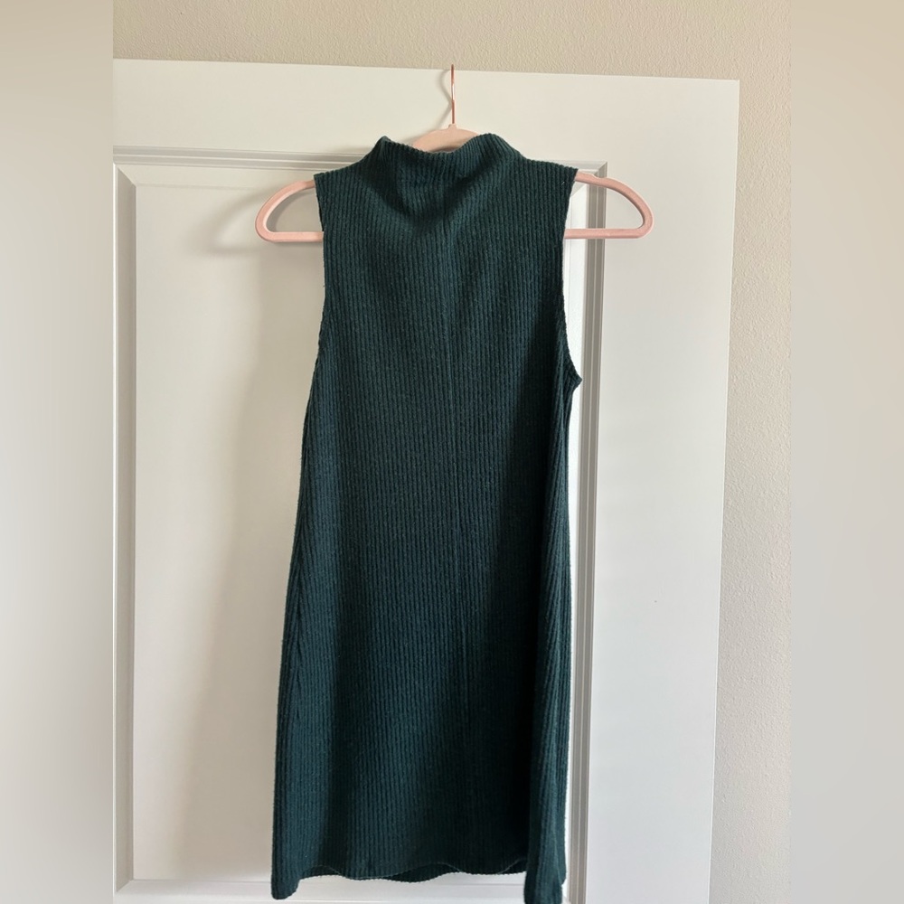 Sleeveless Teal Dress